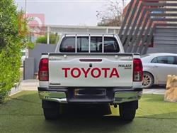 تويوتا هايلوكس